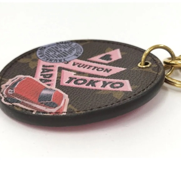 Louis Vuitton Leather Key Chain 🔐💕 - Picture 7 of 7